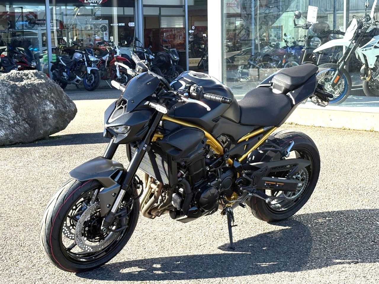 KAWASAKI Z 900 (35kW)-image-2