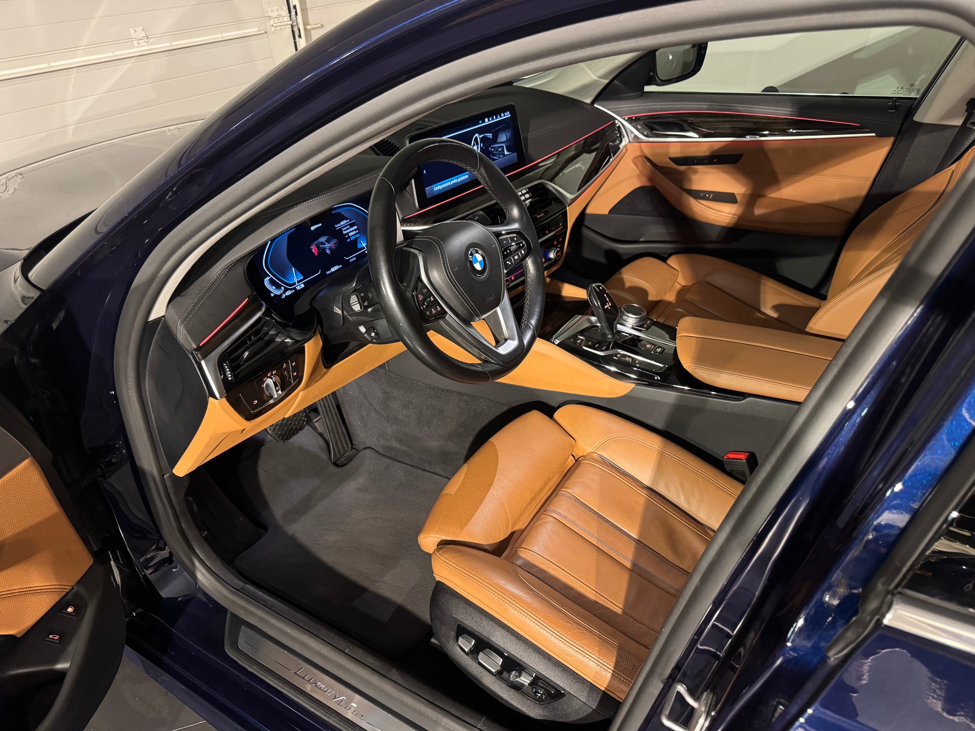 BMW 530e xDrive G30 LCI M LOOK-image-9