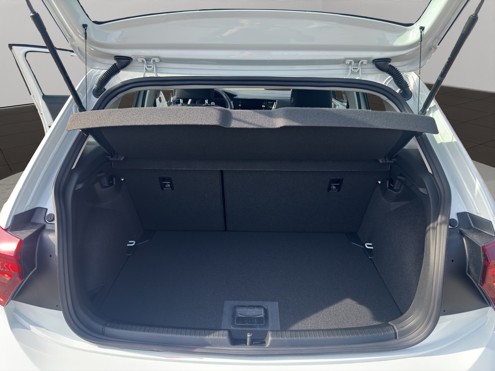 VW Polo 1.0 TSI Life-image-5