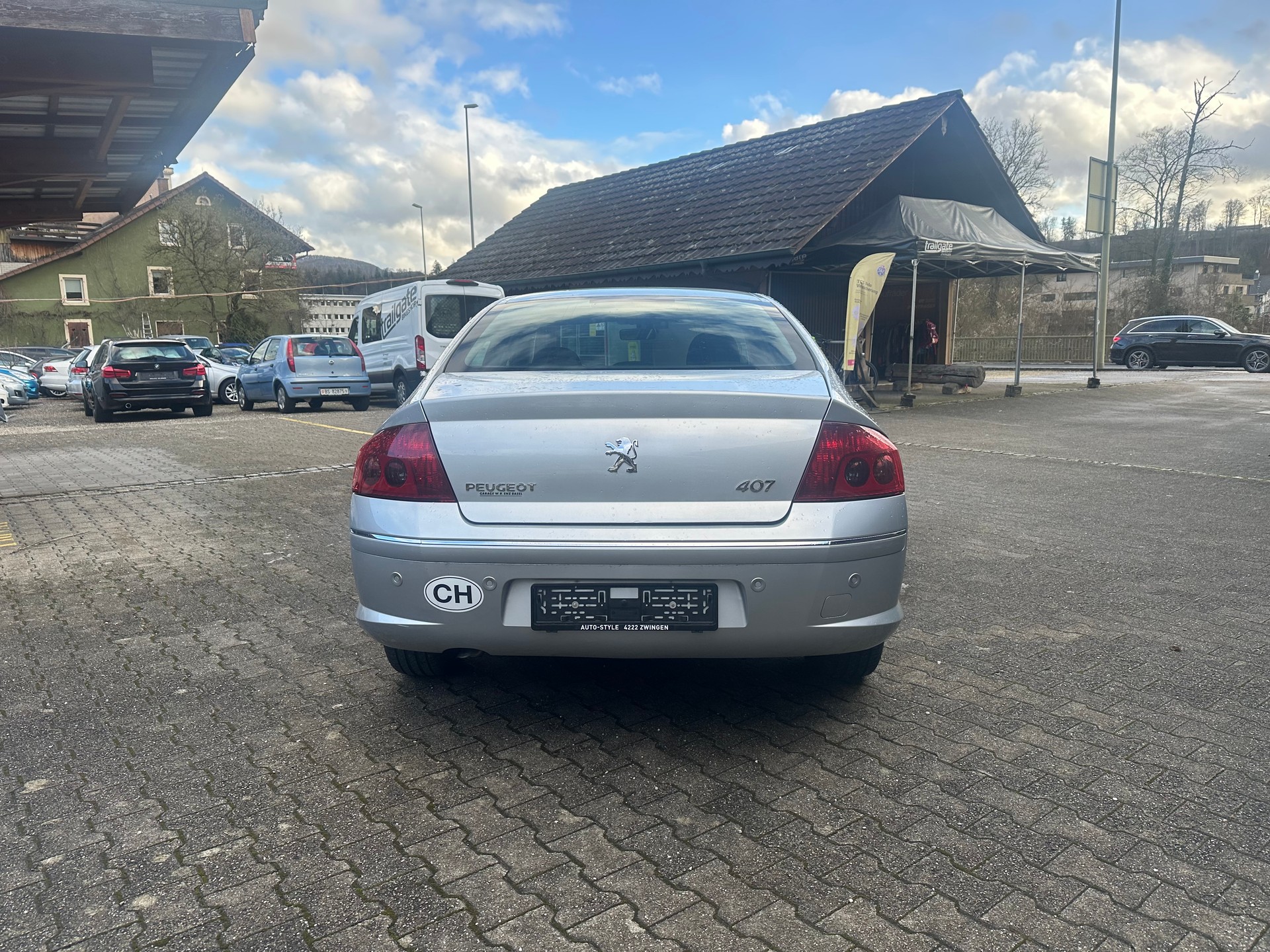 PEUGEOT 407 2.0 HDI SV Executive-image-4