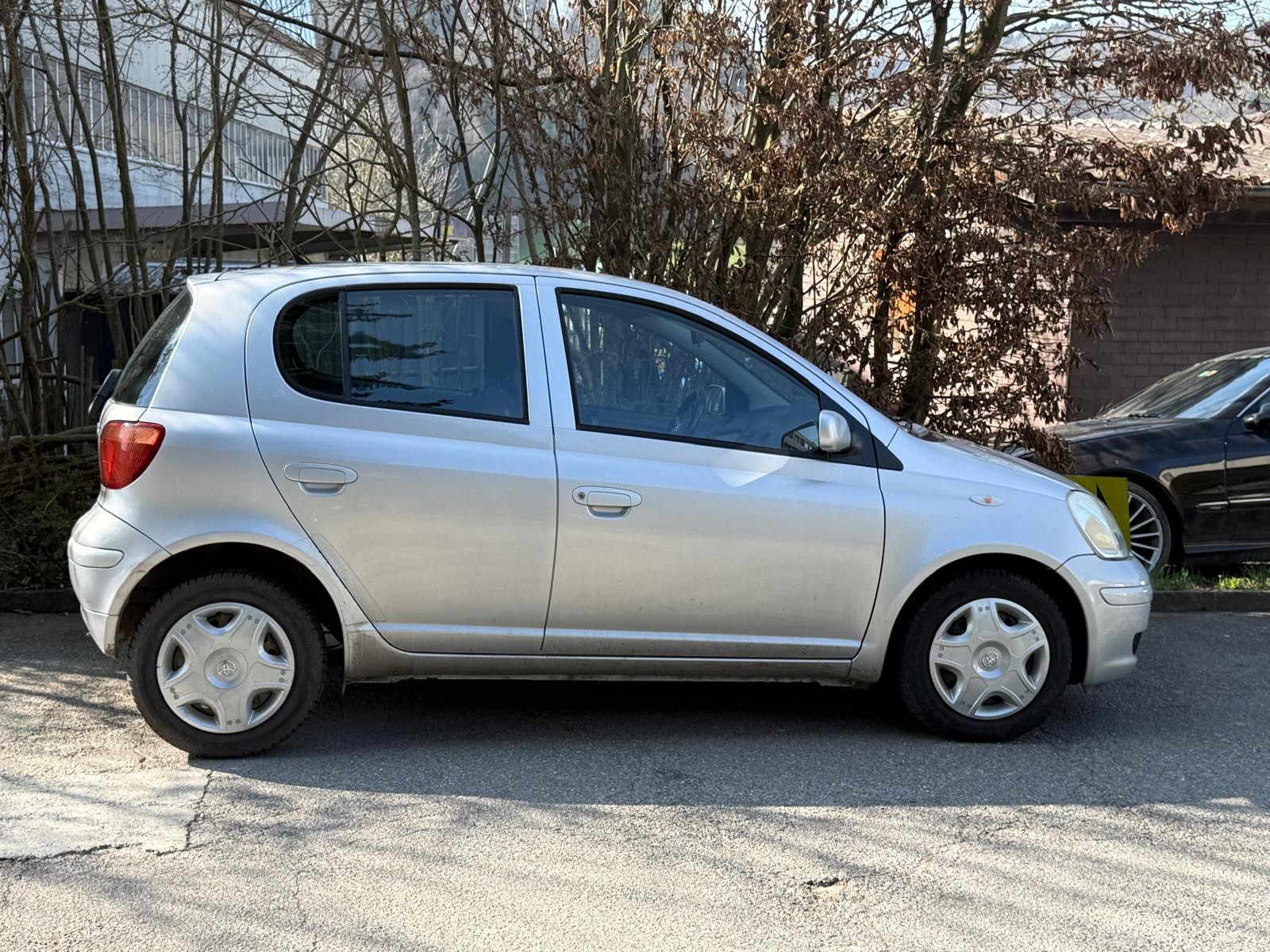 TOYOTA Yaris 1.3 Linea Sol-image-7