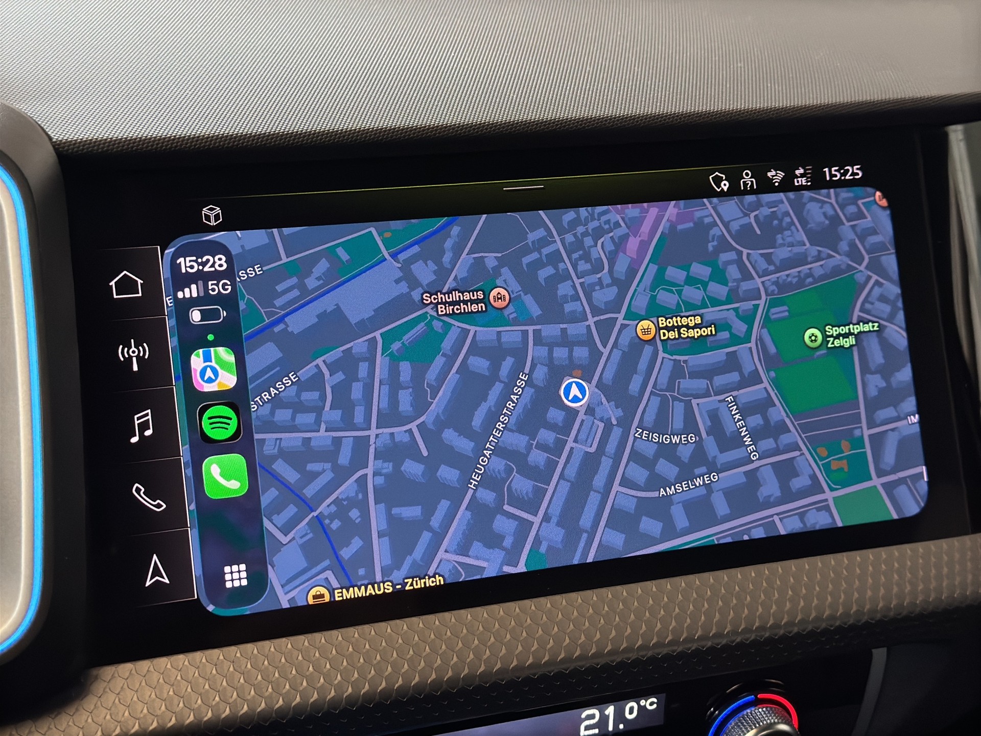 AUDI A1 Sportback 30 TFSI S Line S-tronic Black Edition "RF.-Kamera-Keyless"-image-17