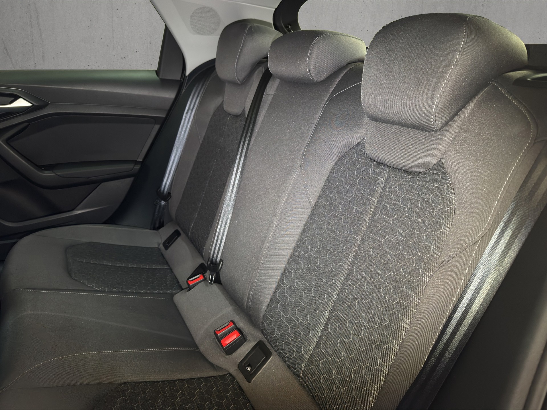 AUDI A1 Sportback 30 TFSI S Line S-tronic Black Edition "RF.-Kamera-Keyless"-image-9
