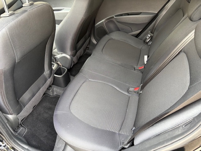 HYUNDAI i10 1.0 Amplia-image-8