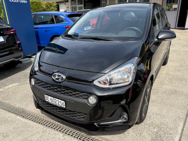 HYUNDAI i10 1.0 Amplia-showroom-element-1
