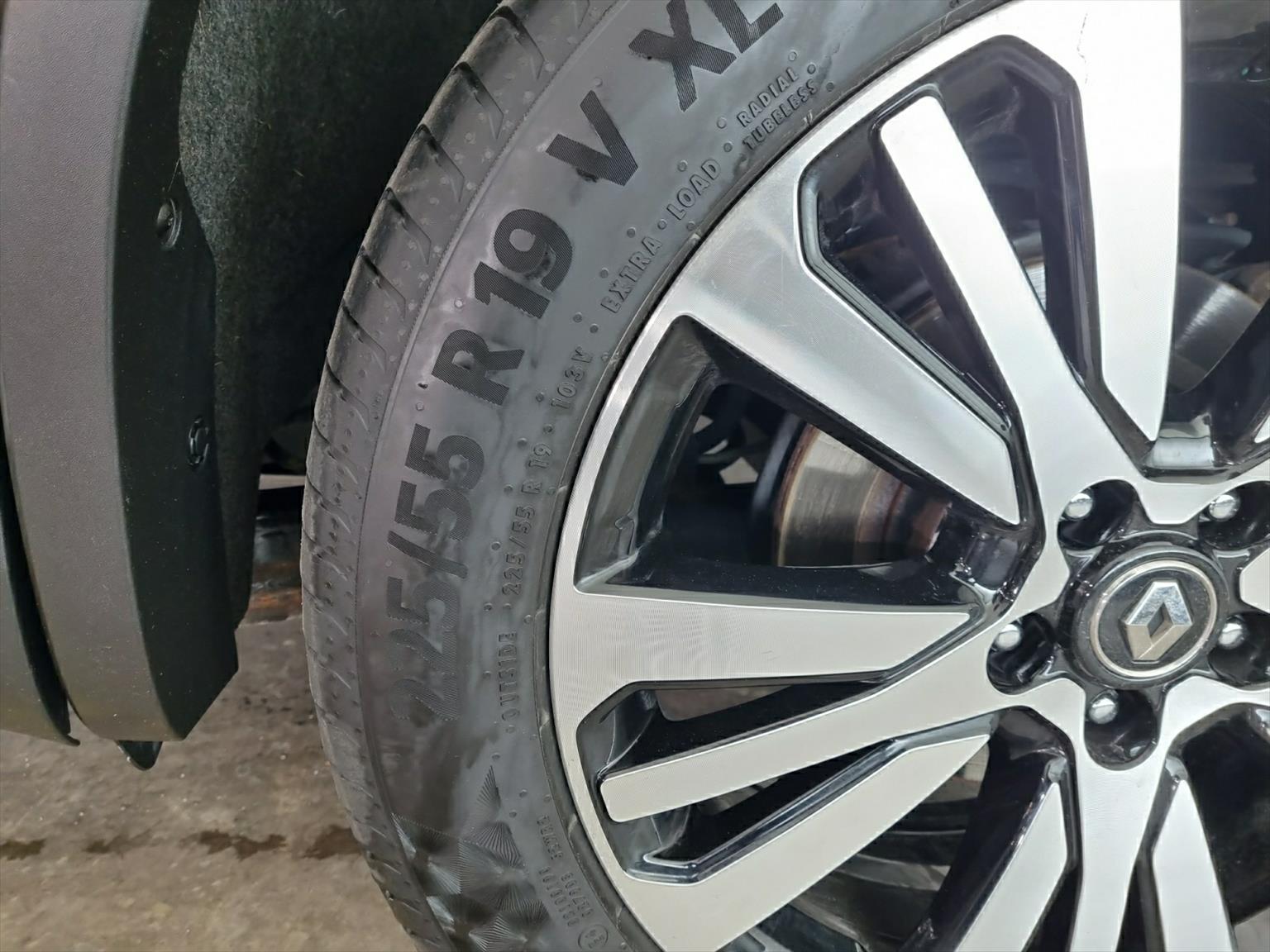 RENAULT Koleos 2.0 dCi Initial Paris 4x4 Xtronic CVT-image-8