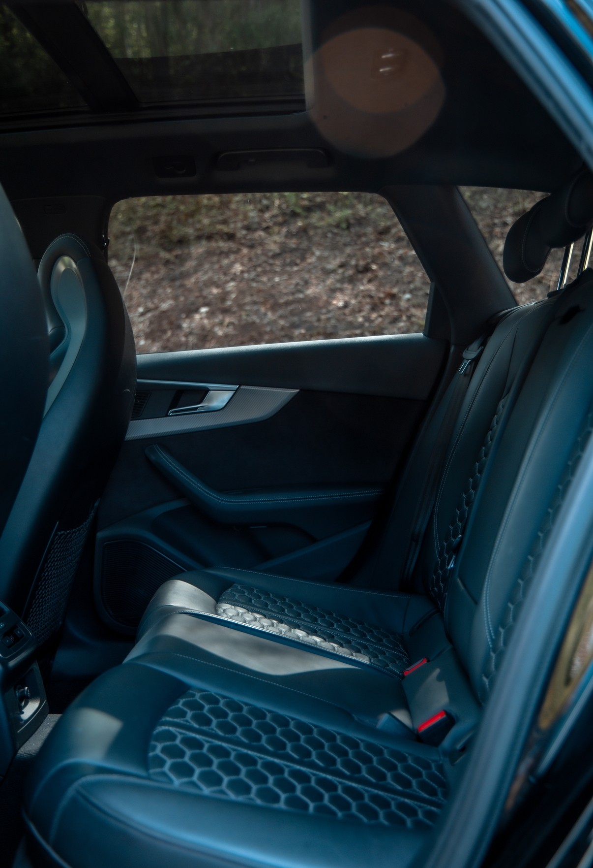 AUDI RS4 Avant 2.9 TFSI quattro tiptronic-image-10