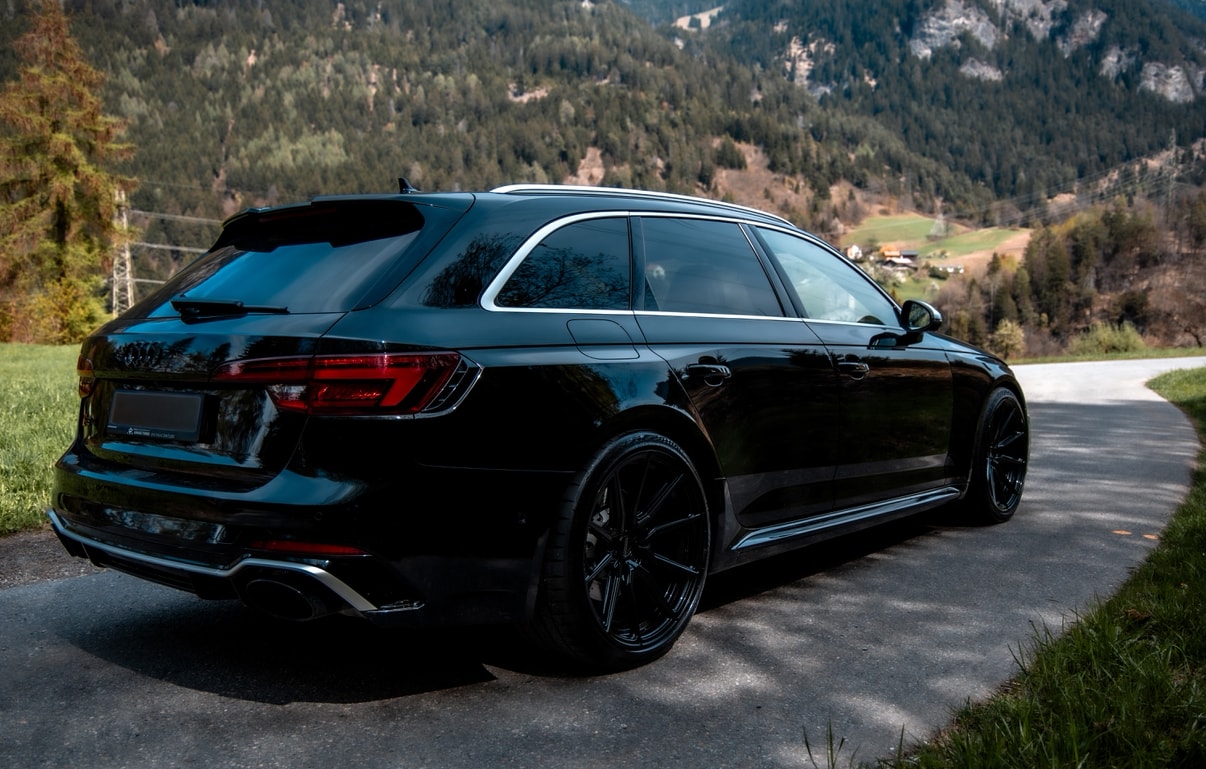 AUDI RS4 Avant 2.9 TFSI quattro tiptronic-image-2