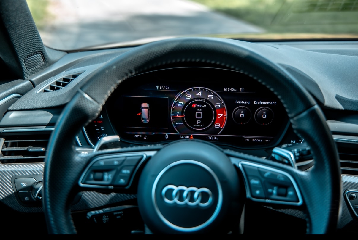 AUDI RS4 Avant 2.9 TFSI quattro tiptronic-image-8