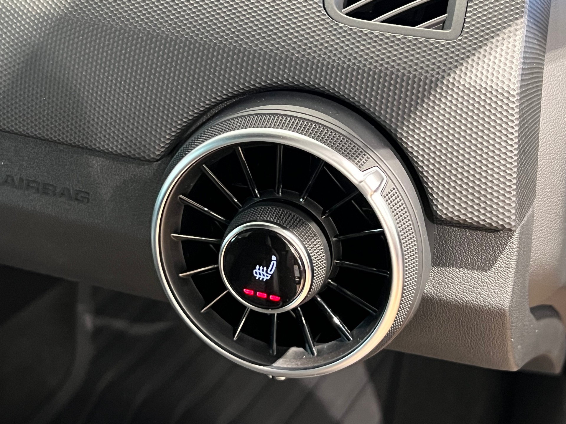 AUDI TT Coupé TTRS quattro S-tronic *Schweizer Fahrzeug*-image-12