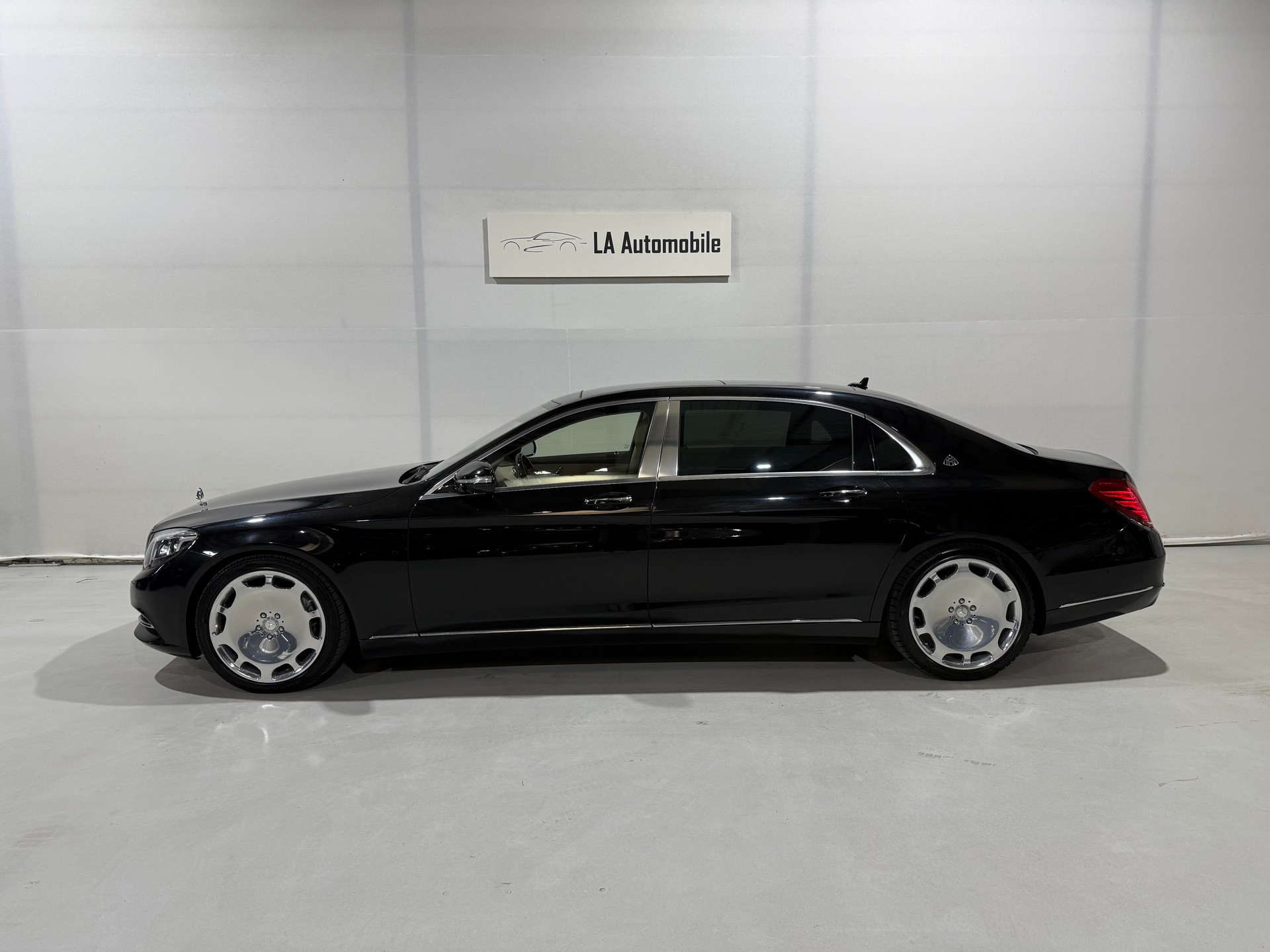 MERCEDES-BENZ S 500 Maybach 4Matic 9G-Tronic-image-2