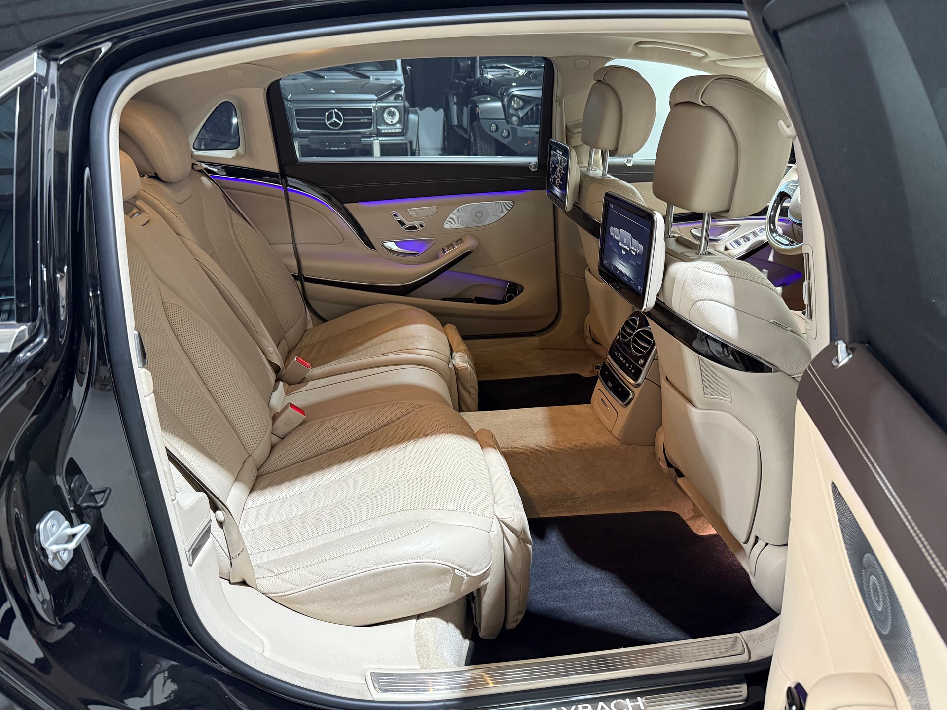 MERCEDES-BENZ S 500 Maybach 4Matic 9G-Tronic-image-13