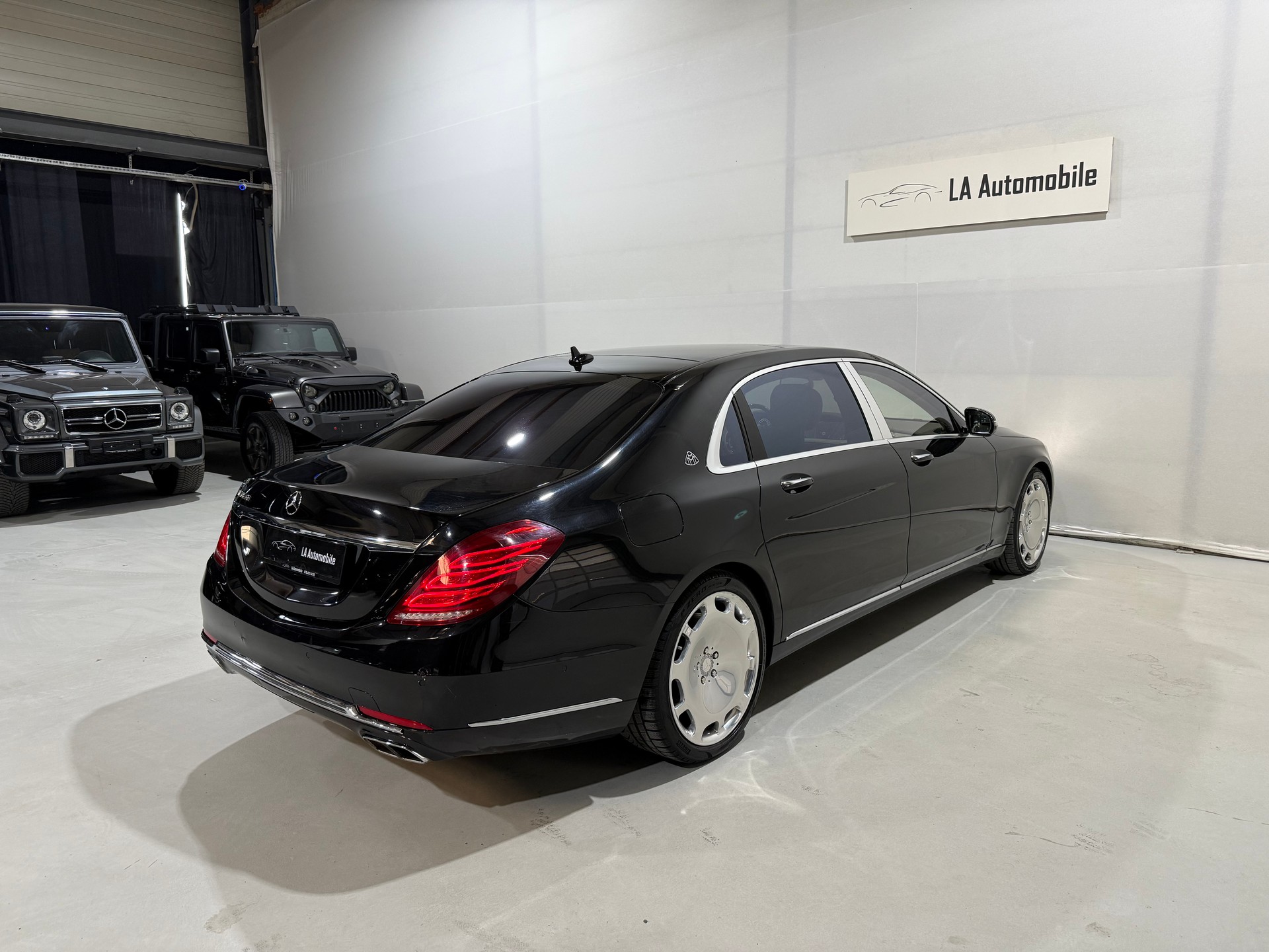 MERCEDES-BENZ S 500 Maybach 4Matic 9G-Tronic-image-8