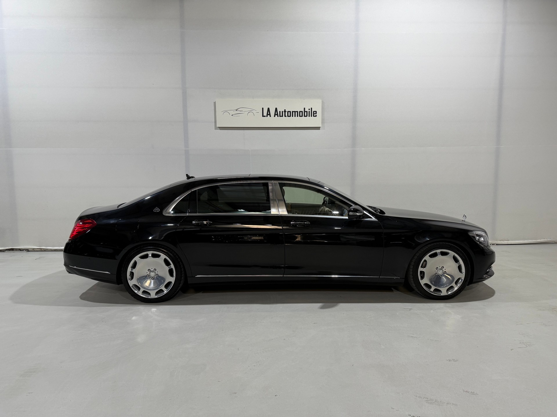MERCEDES-BENZ S 500 Maybach 4Matic 9G-Tronic-image-6