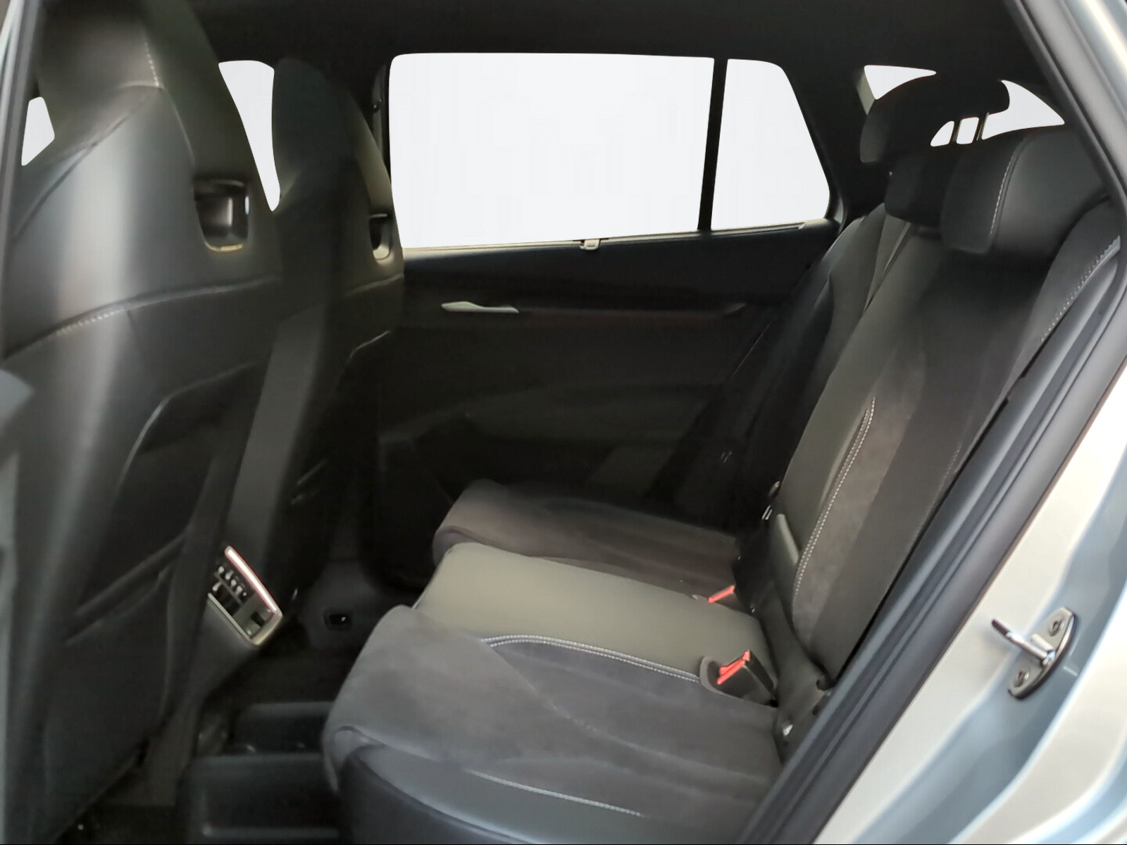 SKODA Enyaq 85x SportLine-image-8