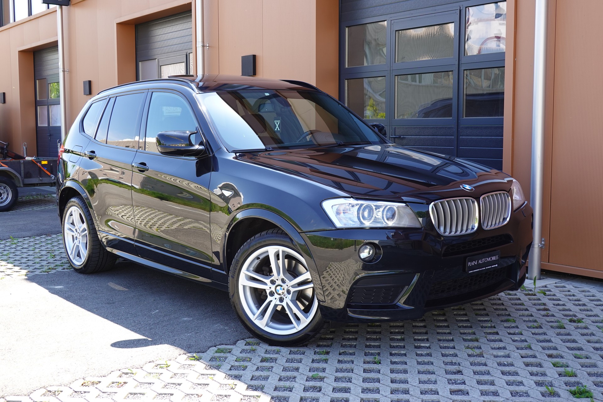 BMW X3 xDrive 30d Steptronic -" Pack M * Capteur de Recul * intérieur cuir * jantes 19 * sièges chauffants/électriques "-image-6