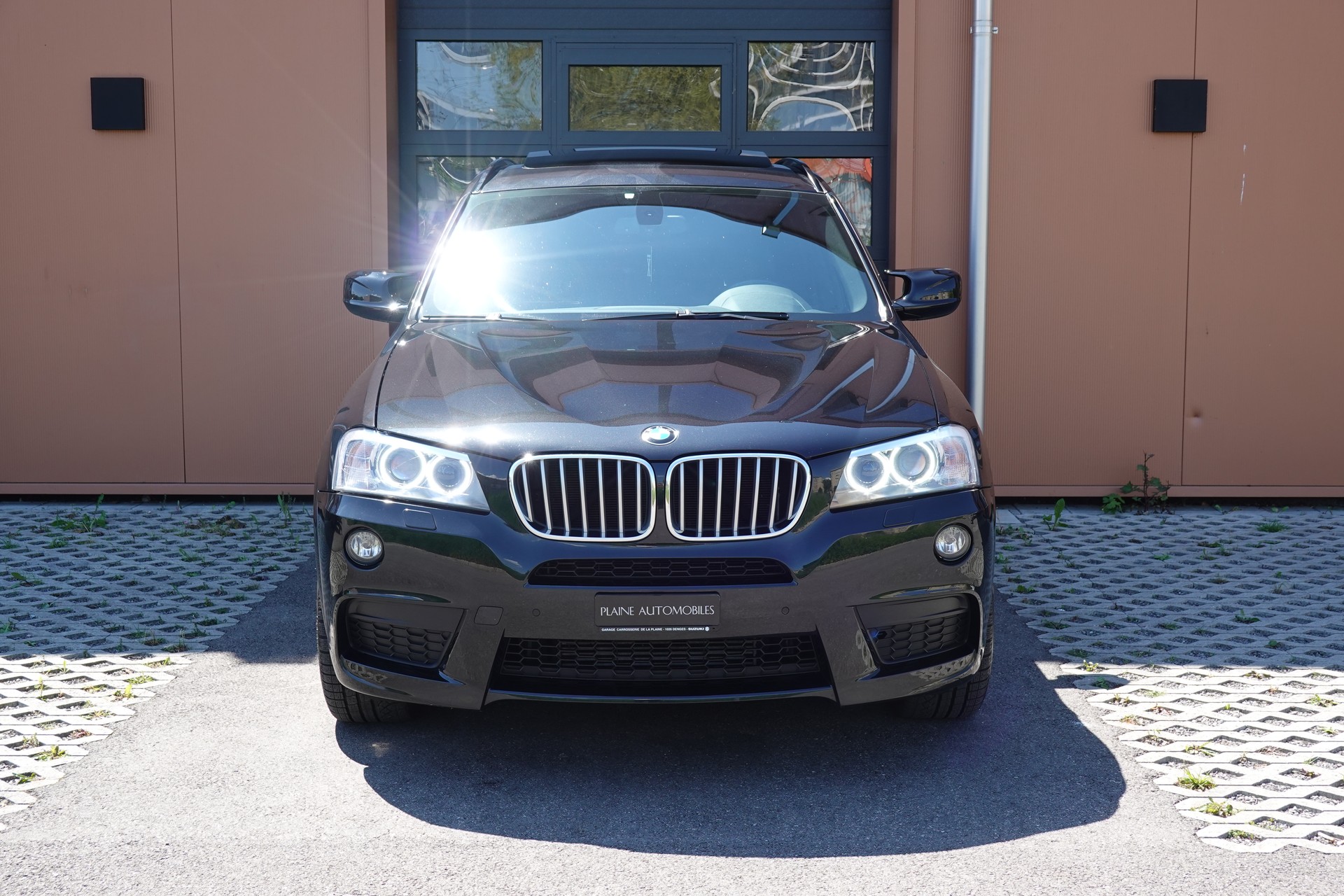 BMW X3 xDrive 30d Steptronic -" Pack M * Capteur de Recul * intérieur cuir * jantes 19 * sièges chauffants/électriques "-image-1