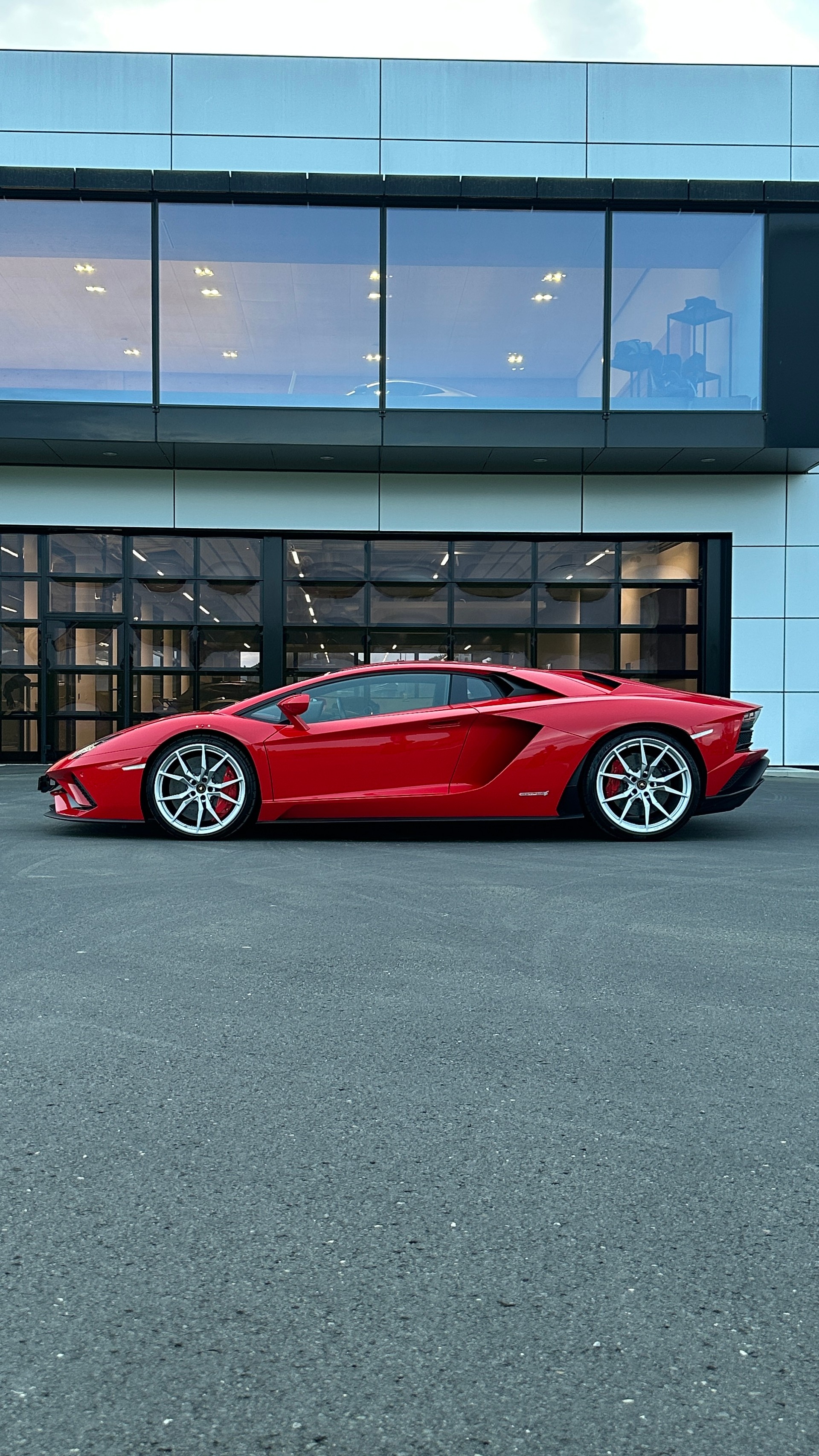 LAMBORGHINI Aventador S LP740-4 Coupé E-Gear-image-5