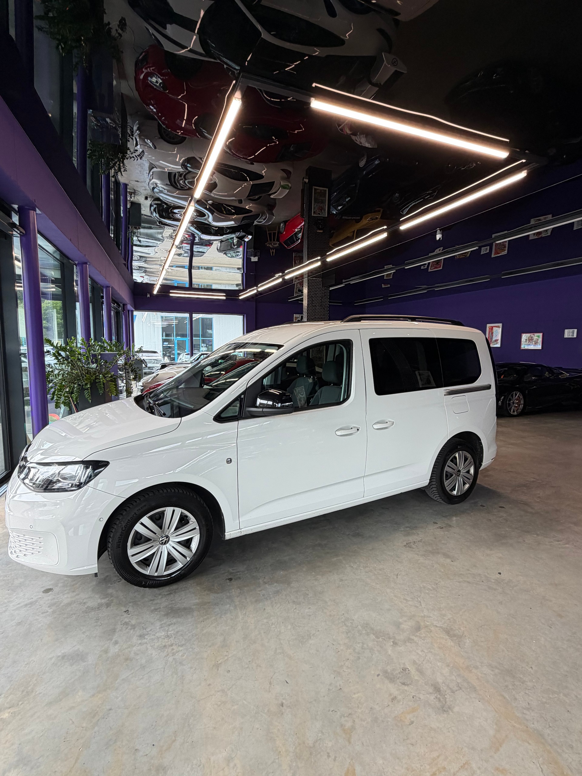 VW Caddy Kombi 2.0TDI DSG Move-showroom-element-3
