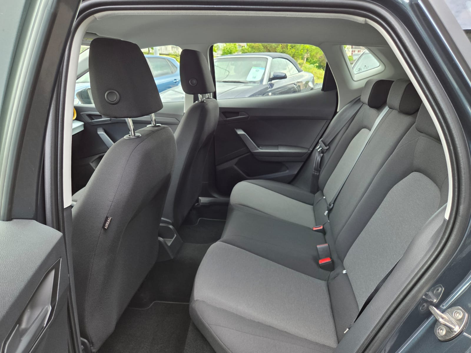 SEAT Ibiza 1.0 EcoTSI Reference-image-12