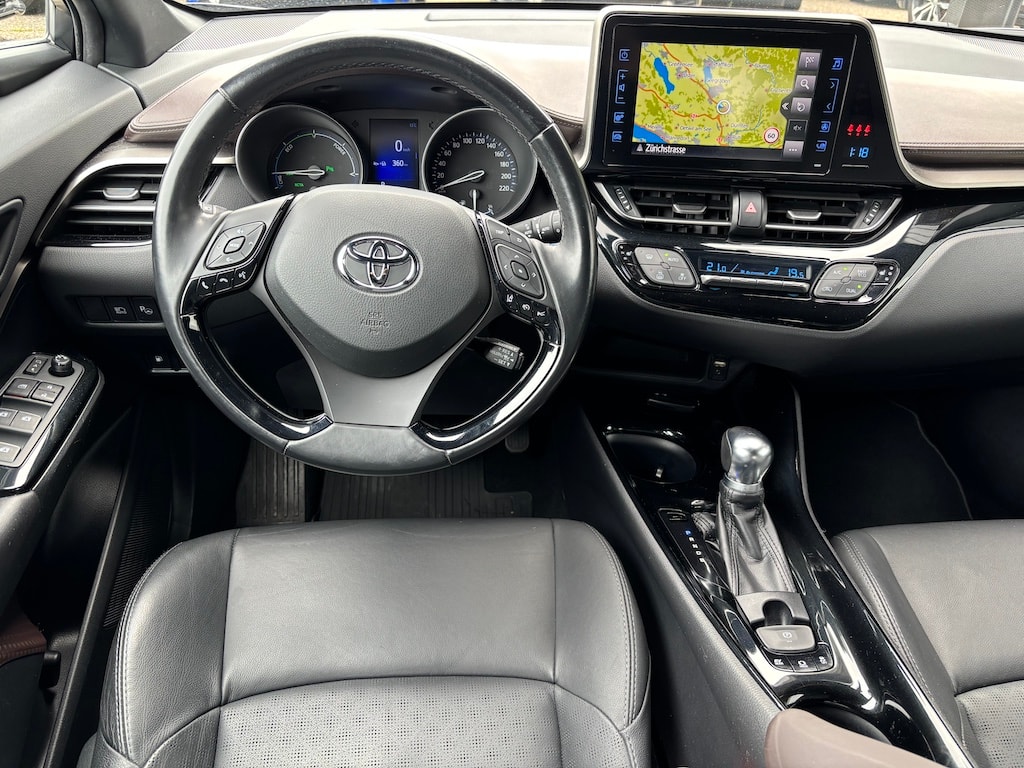 TOYOTA C-HR 1.8 HSD Premium CVT-image-9