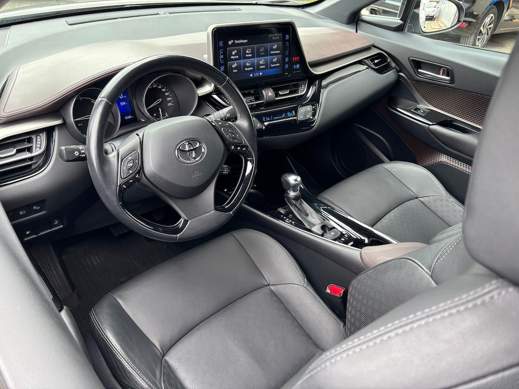 TOYOTA C-HR 1.8 HSD Premium CVT-image-8