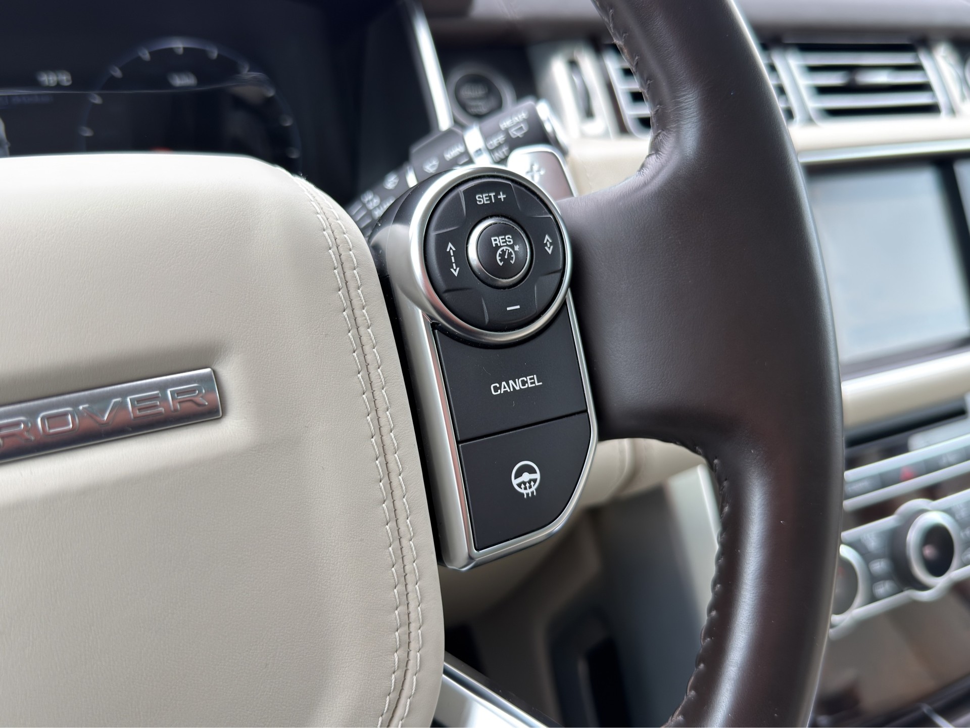 LAND ROVER Range Rover LWB 5.0 V8 SC Autobiography Automatic-image-16