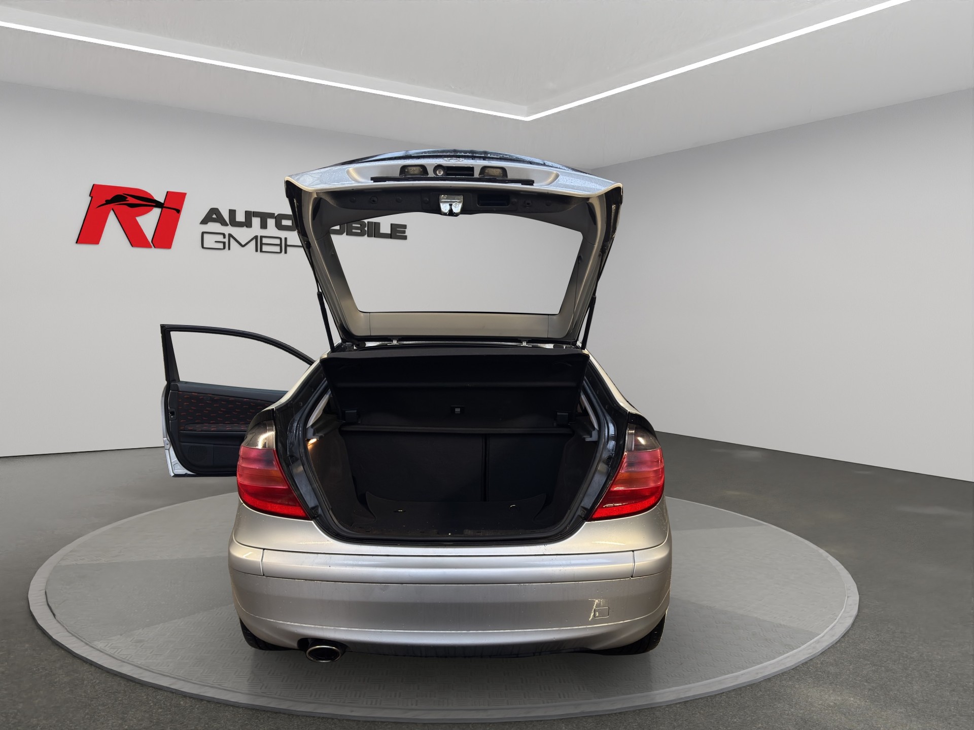 MERCEDES-BENZ C 230 Kompressor-image-8