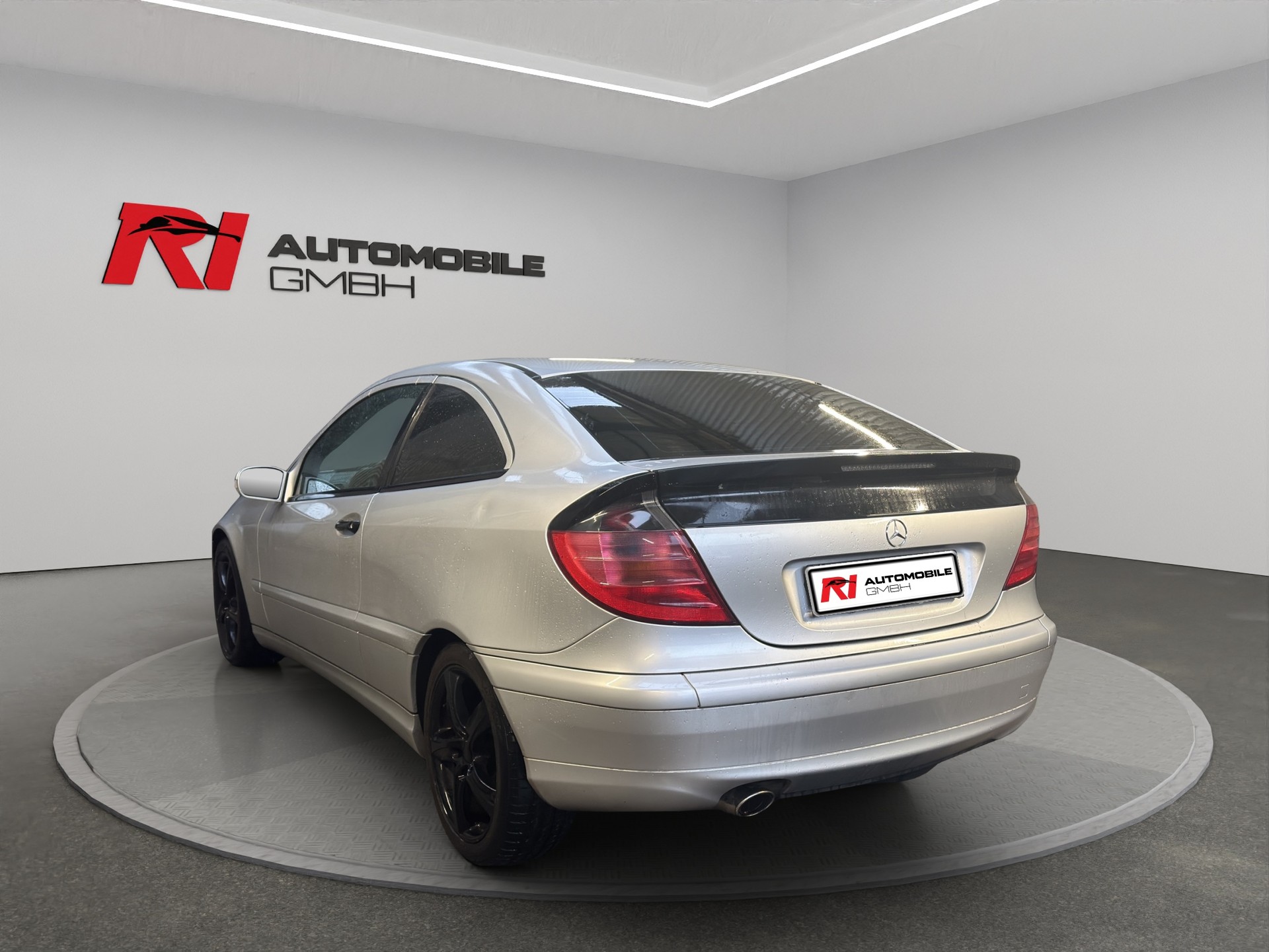 MERCEDES-BENZ C 230 Kompressor-image-5