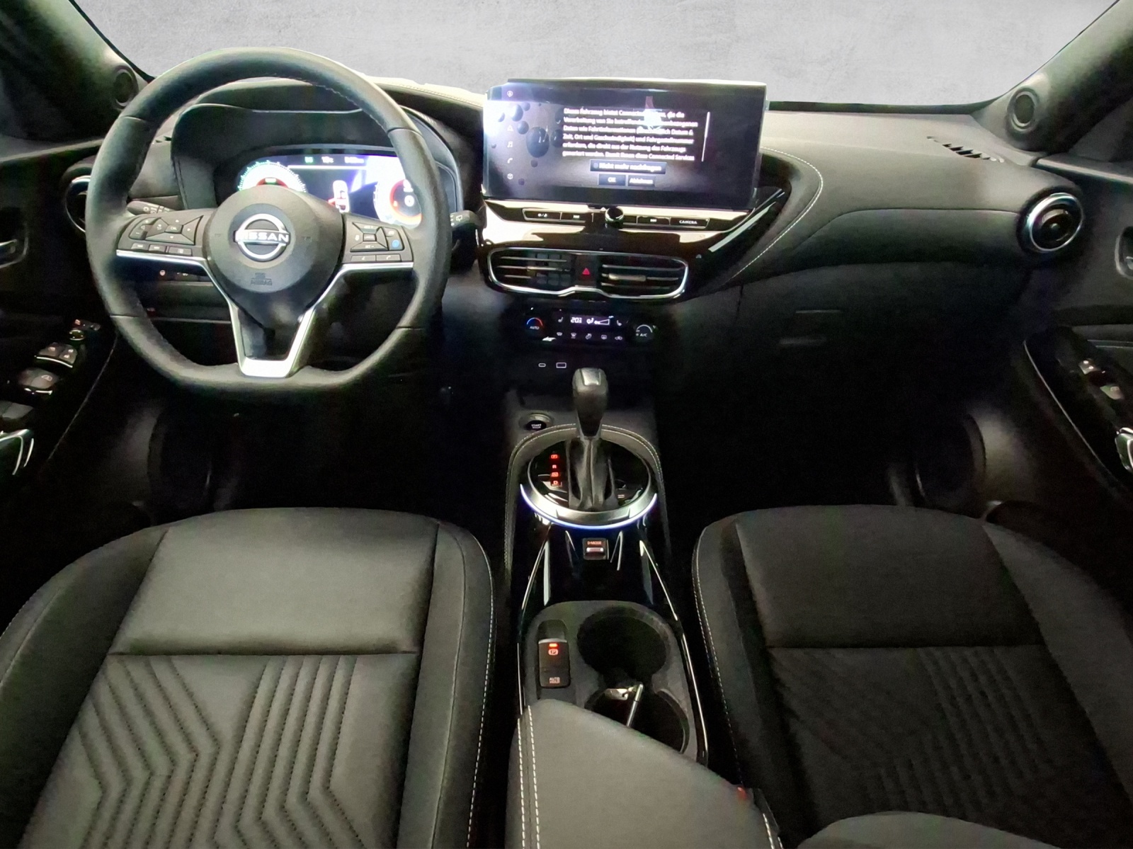 NISSAN Juke 1.6 Hybrid Tekna-image-5