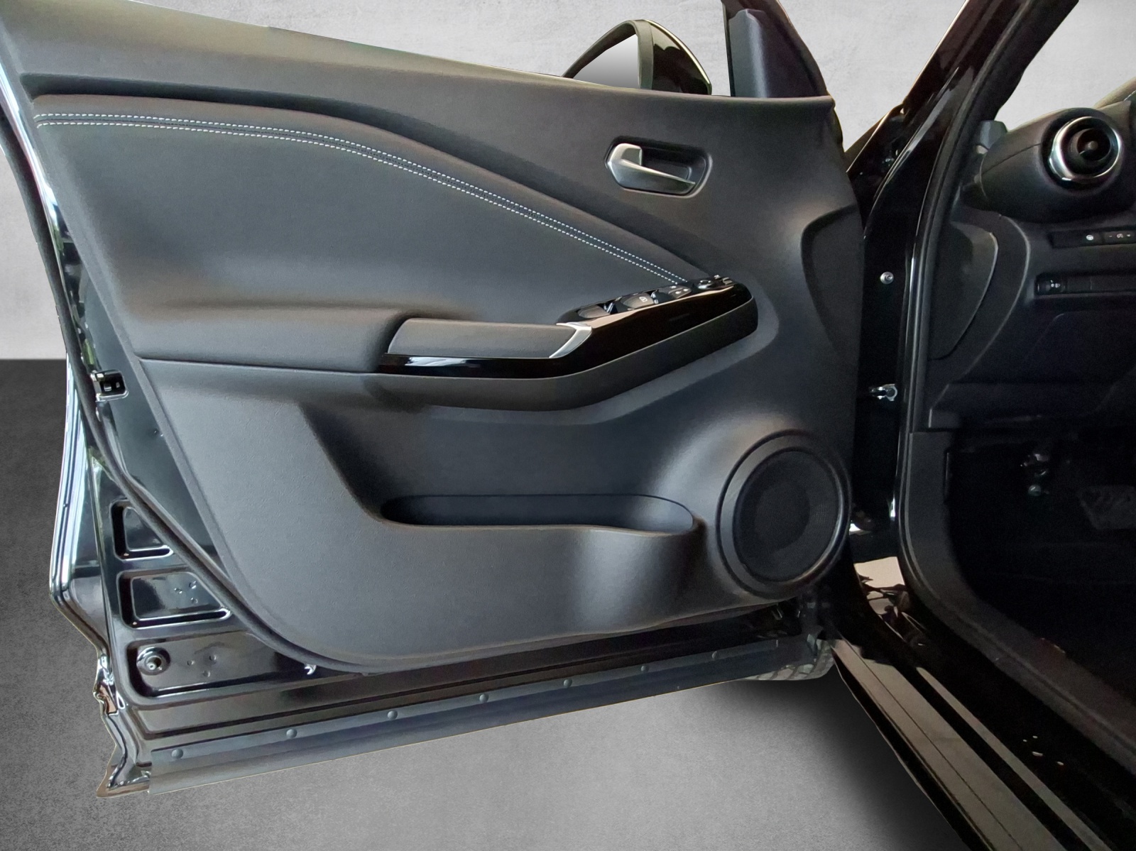 NISSAN Juke 1.6 Hybrid Tekna-image-7