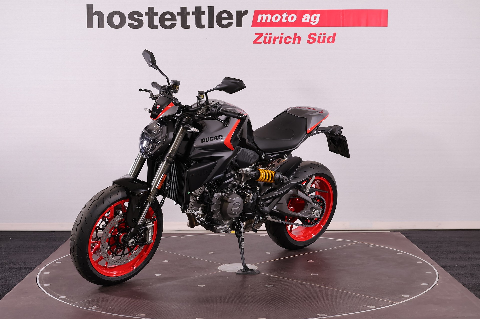 DUCATI Monster +-image-1