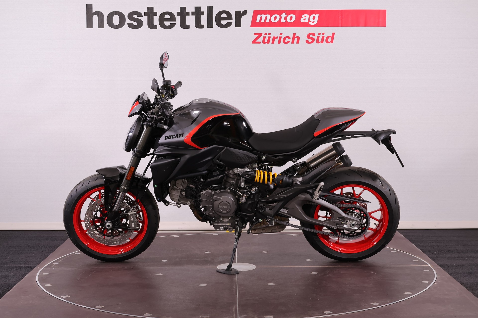 DUCATI Monster +-image-0