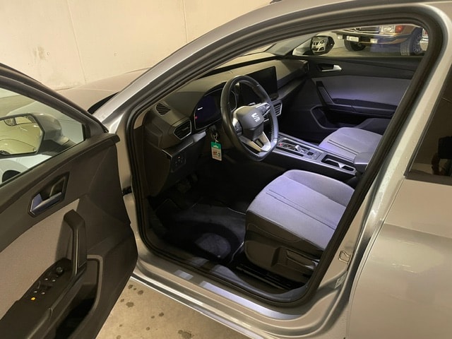 SEAT Leon ST 2.0 TDI EVO DSG 4Drive Style-image-4