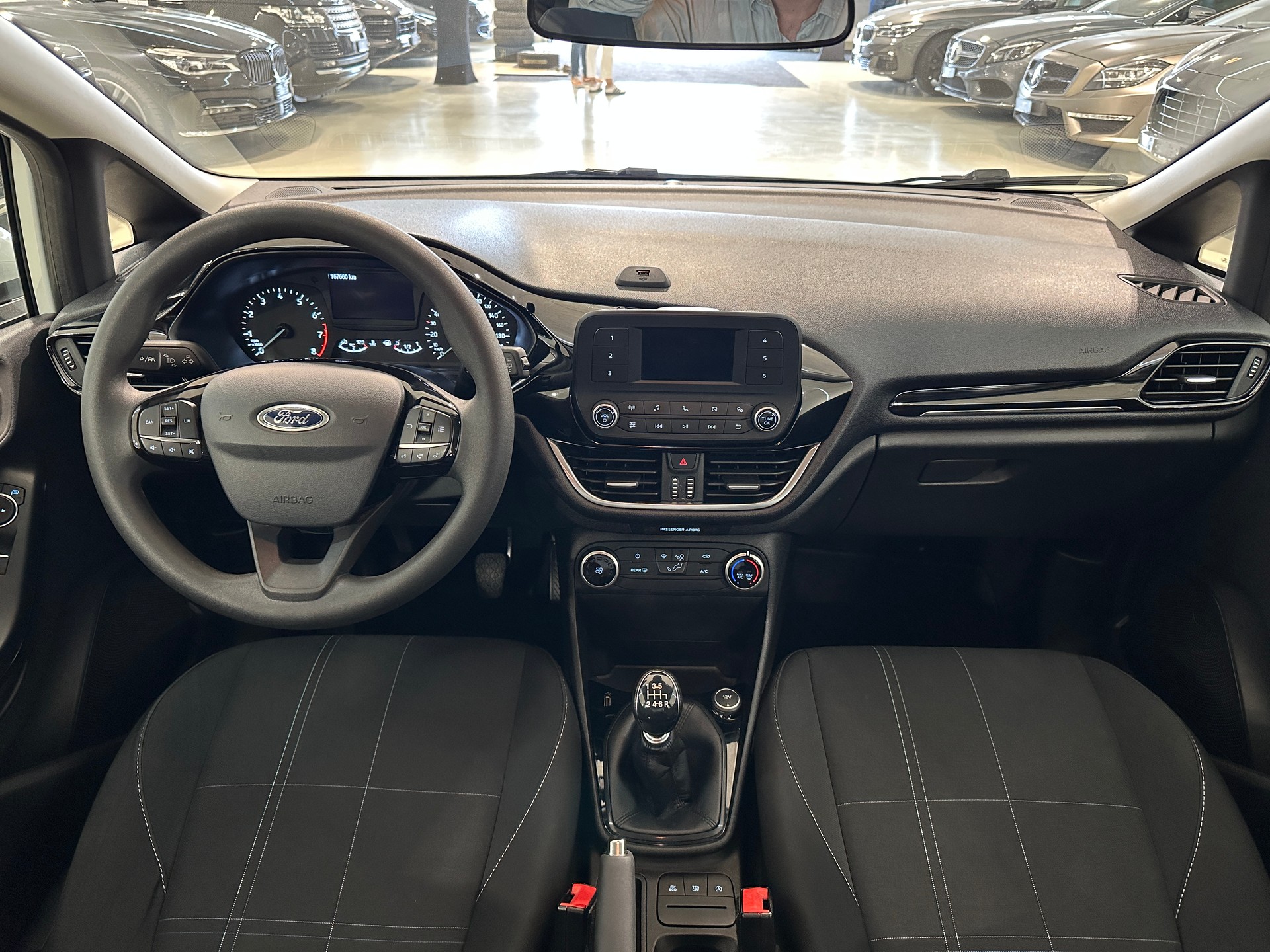 FORD Fiesta 1.0 SCTi Business-image-13