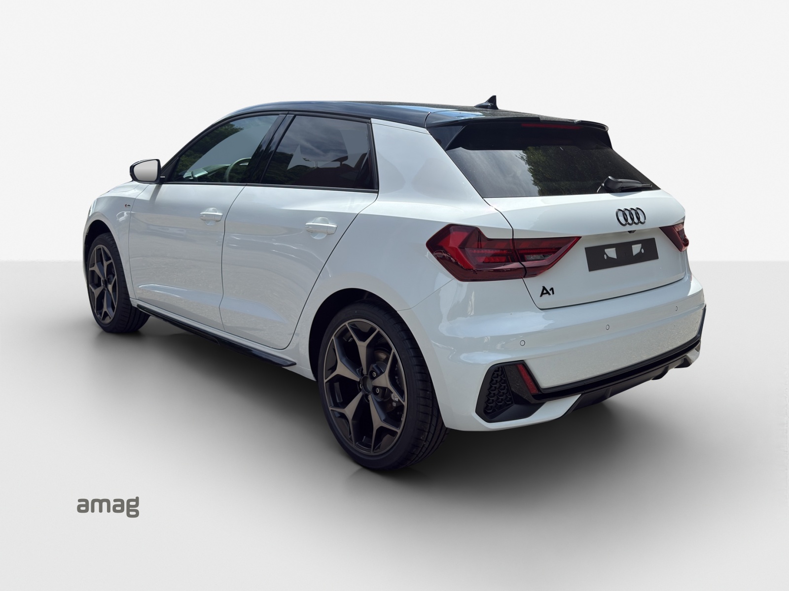 AUDI A1 Sportback 30 TFSI Attraction S-tronic-image-4