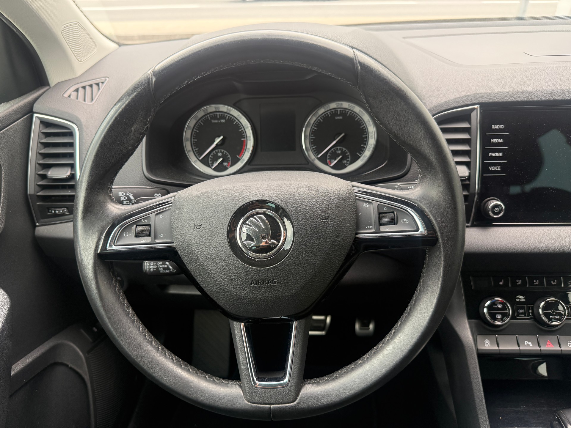 SKODA Karoq 2.0 TDI CR Ambition 4x4 DSG-image-16