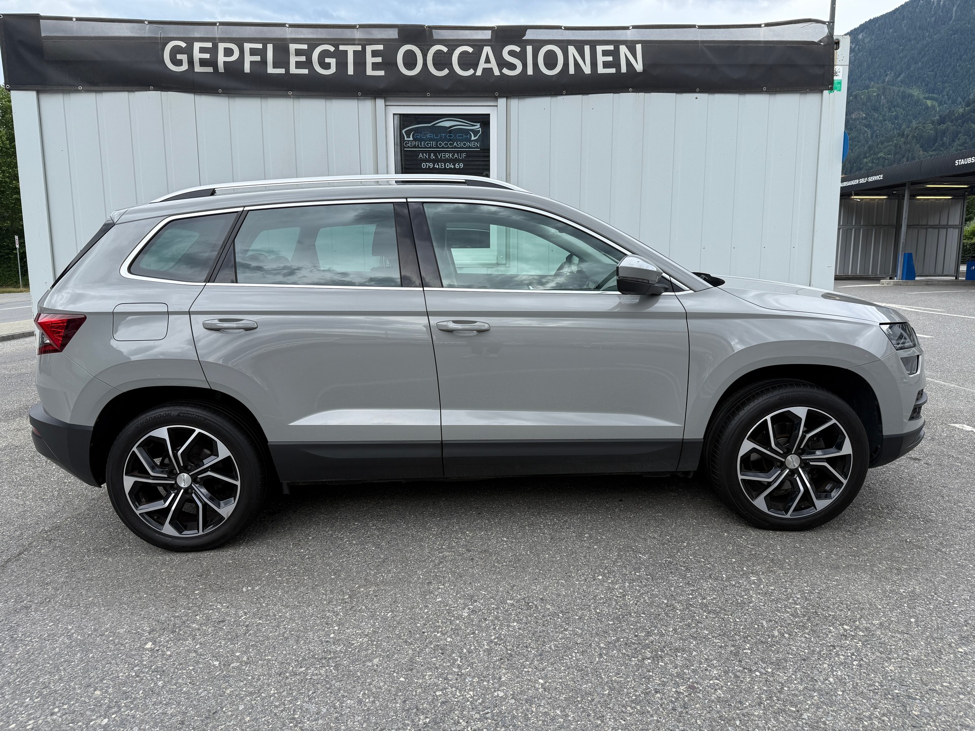 SKODA Karoq 2.0 TDI CR Ambition 4x4 DSG-showroom-element-2