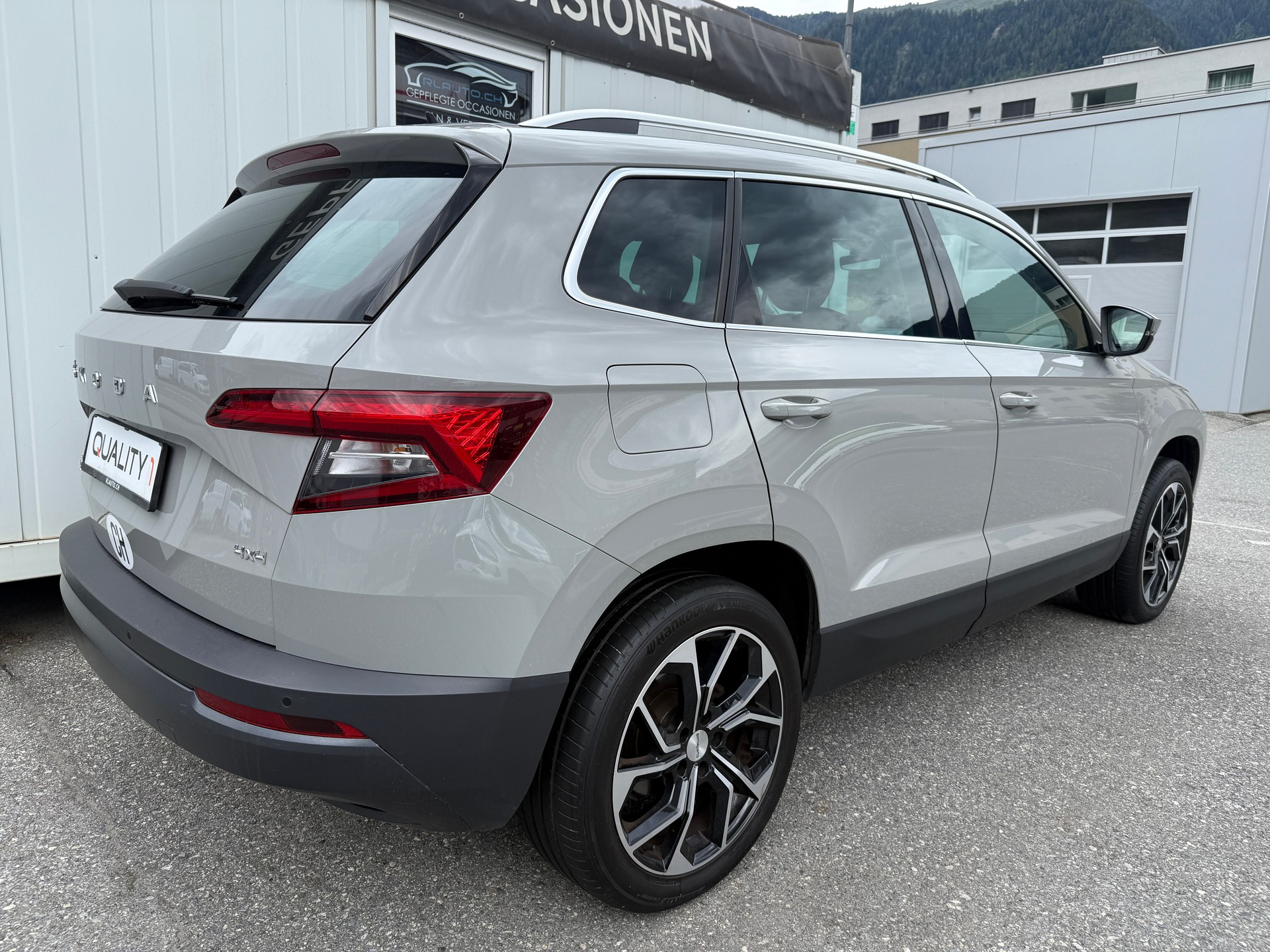 SKODA Karoq 2.0 TDI CR Ambition 4x4 DSG-showroom-element-3