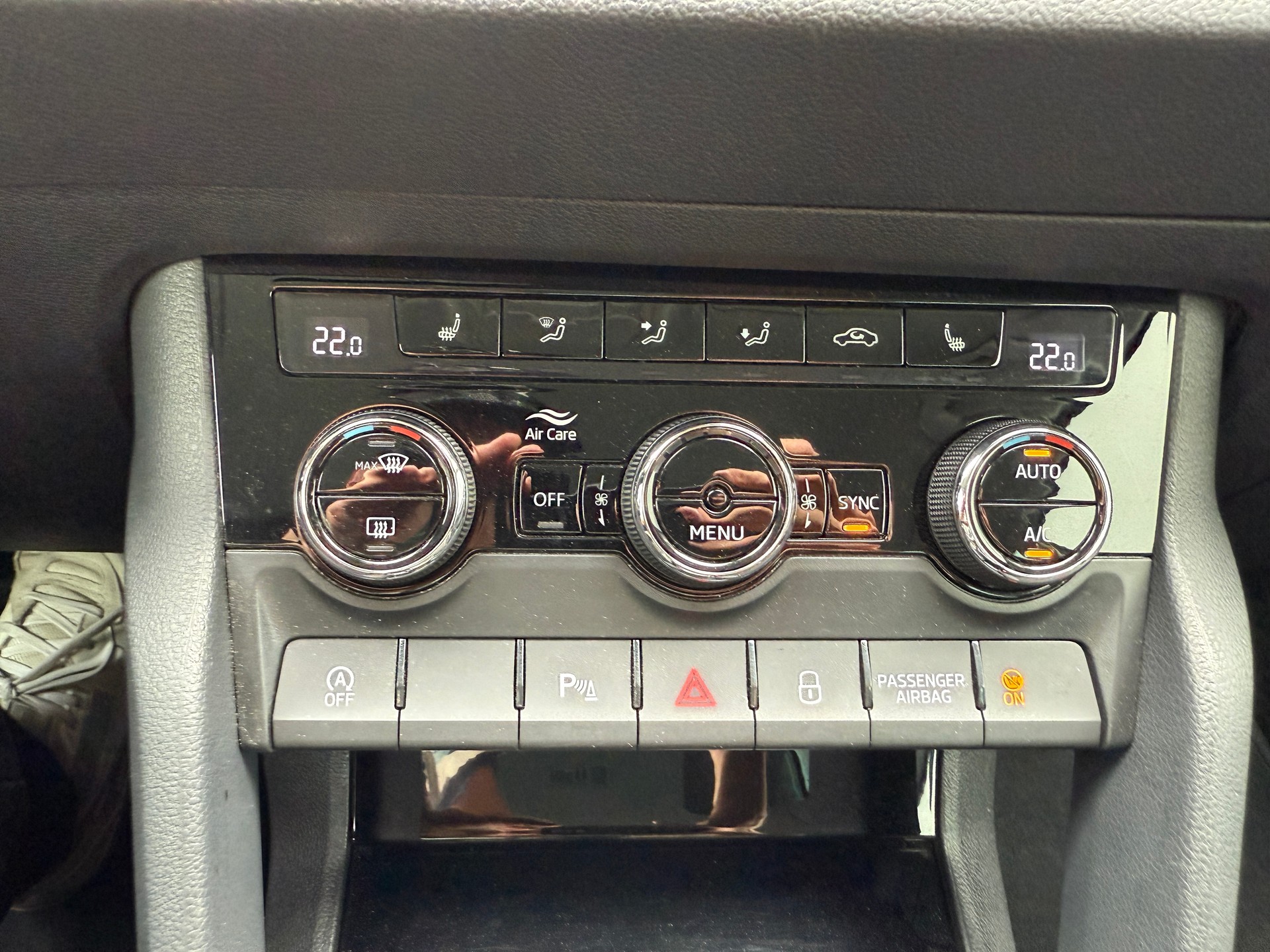 SKODA Karoq 2.0 TDI CR Ambition 4x4 DSG-image-26