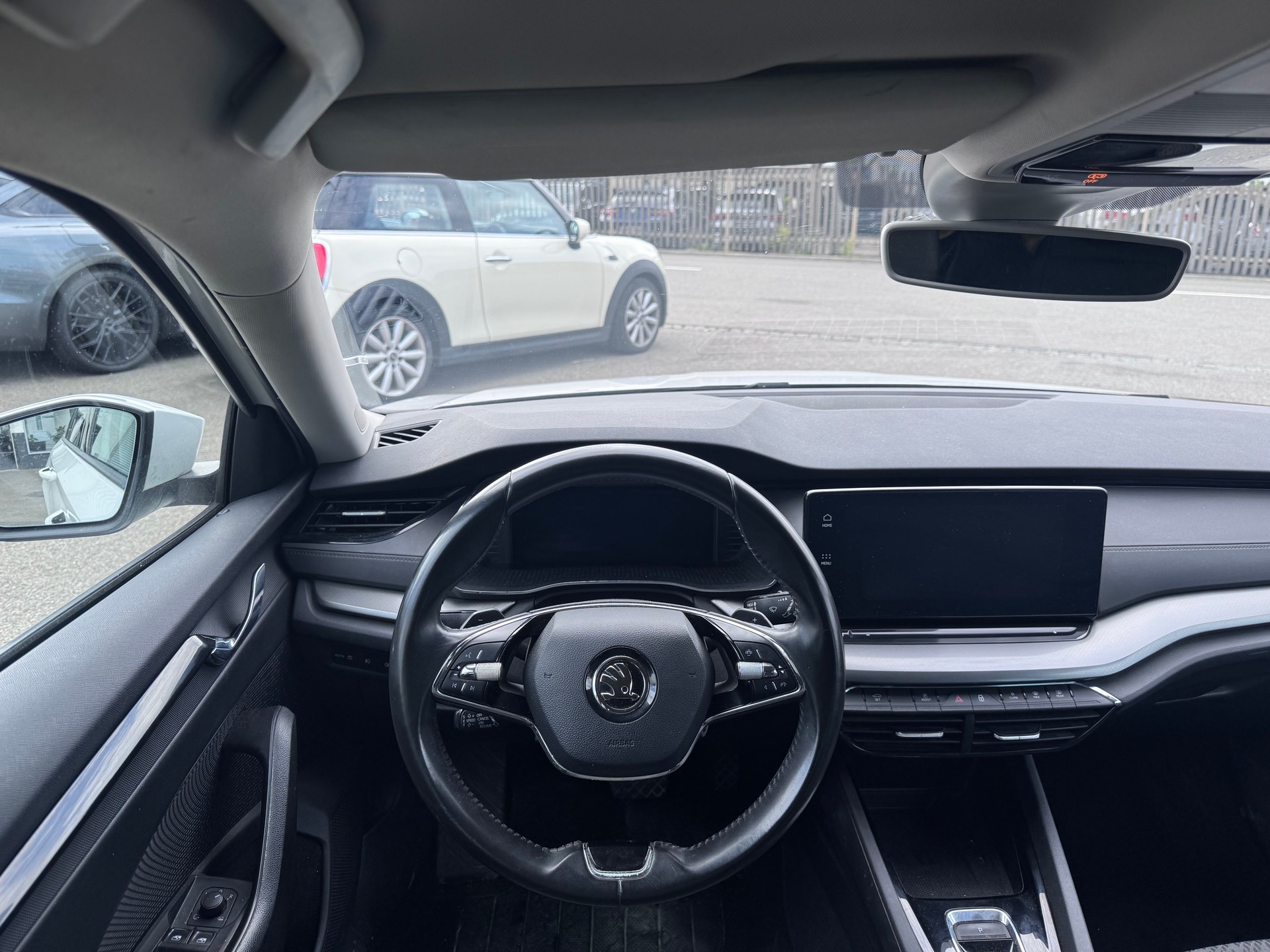 SKODA Octavia Combi 1.0 TSI mHEV DSG Ambition-image-7