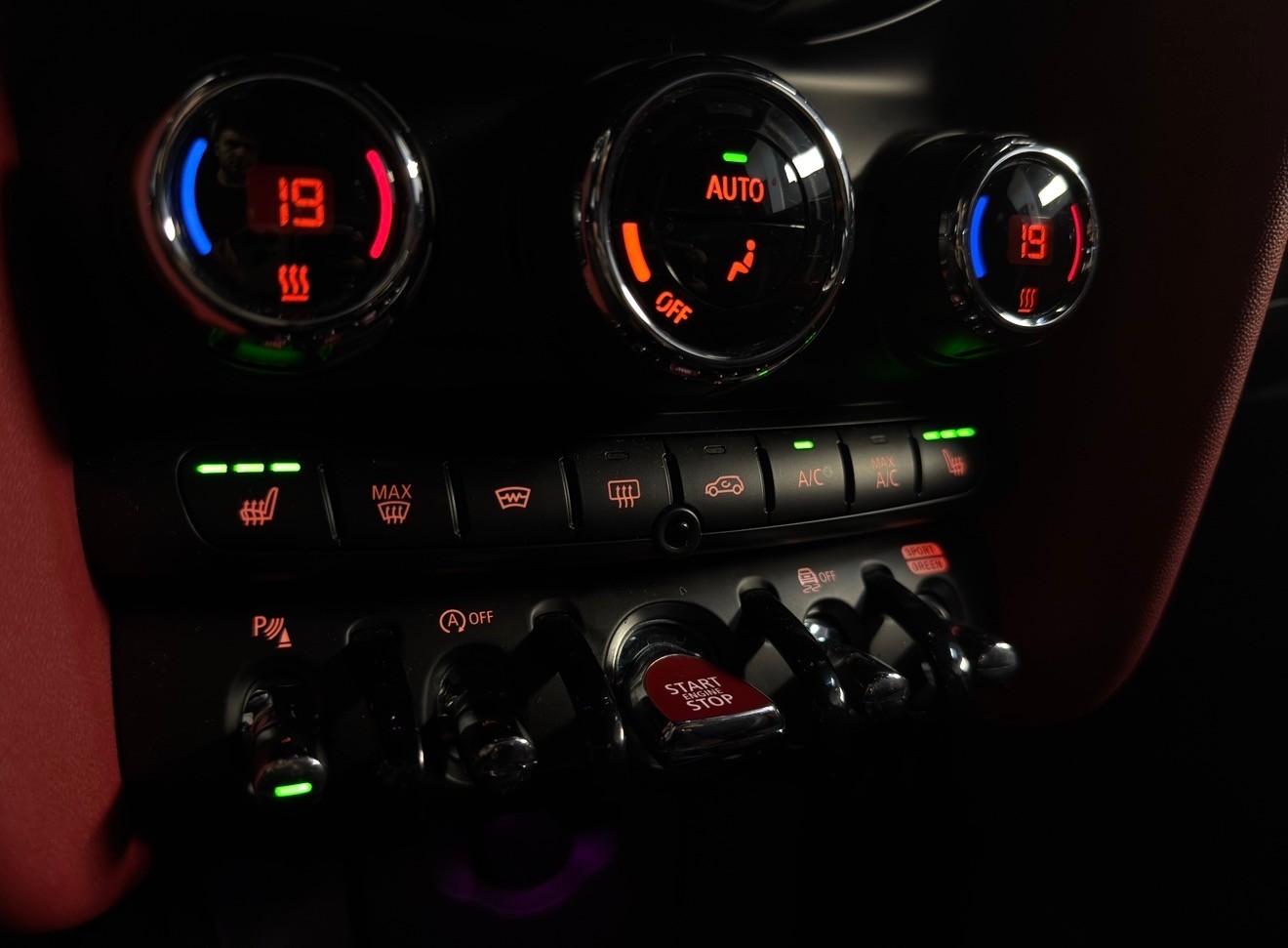 MINI Cooper John Cooper Works Steptronic-image-11
