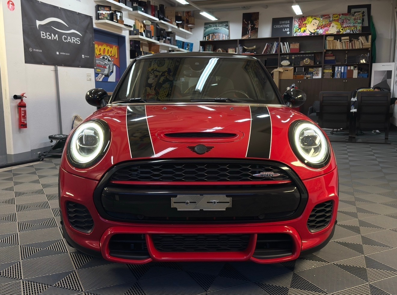 MINI Cooper John Cooper Works Steptronic-showroom-element-1
