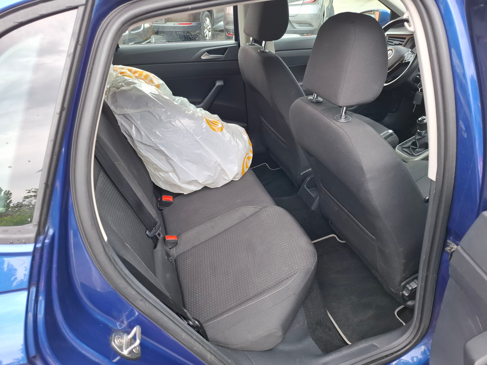 VW Polo 1.0 TSI BMT Trendline-image-8