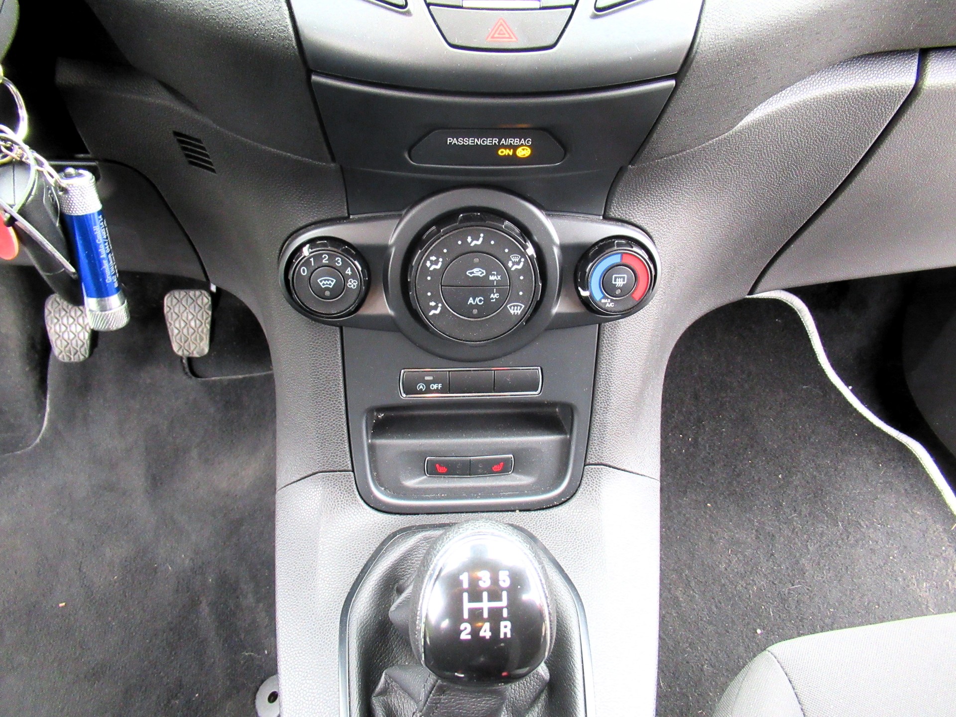 FORD Fiesta 1.0 SCTi Sync-image-9