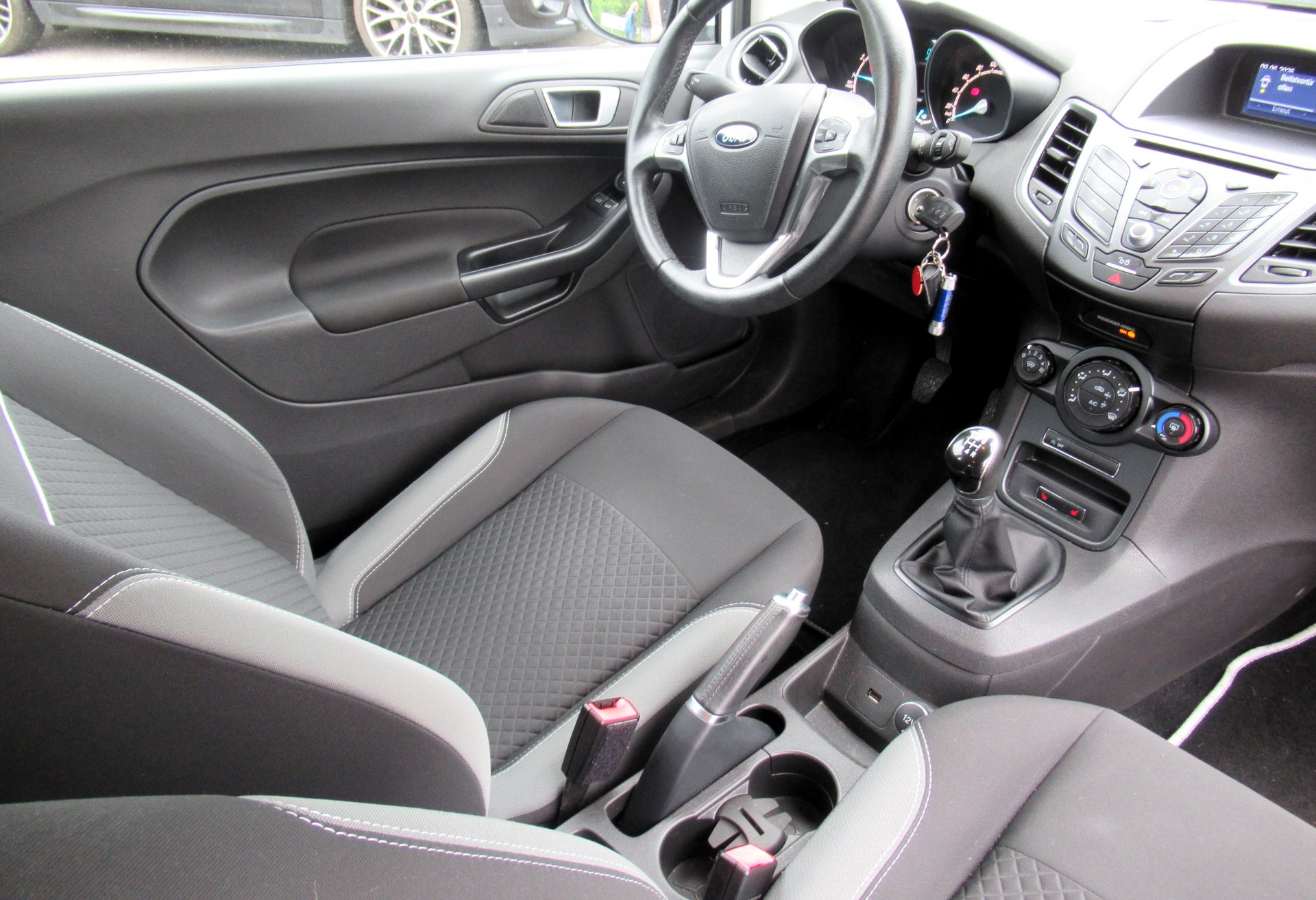 FORD Fiesta 1.0 SCTi Sync-image-10