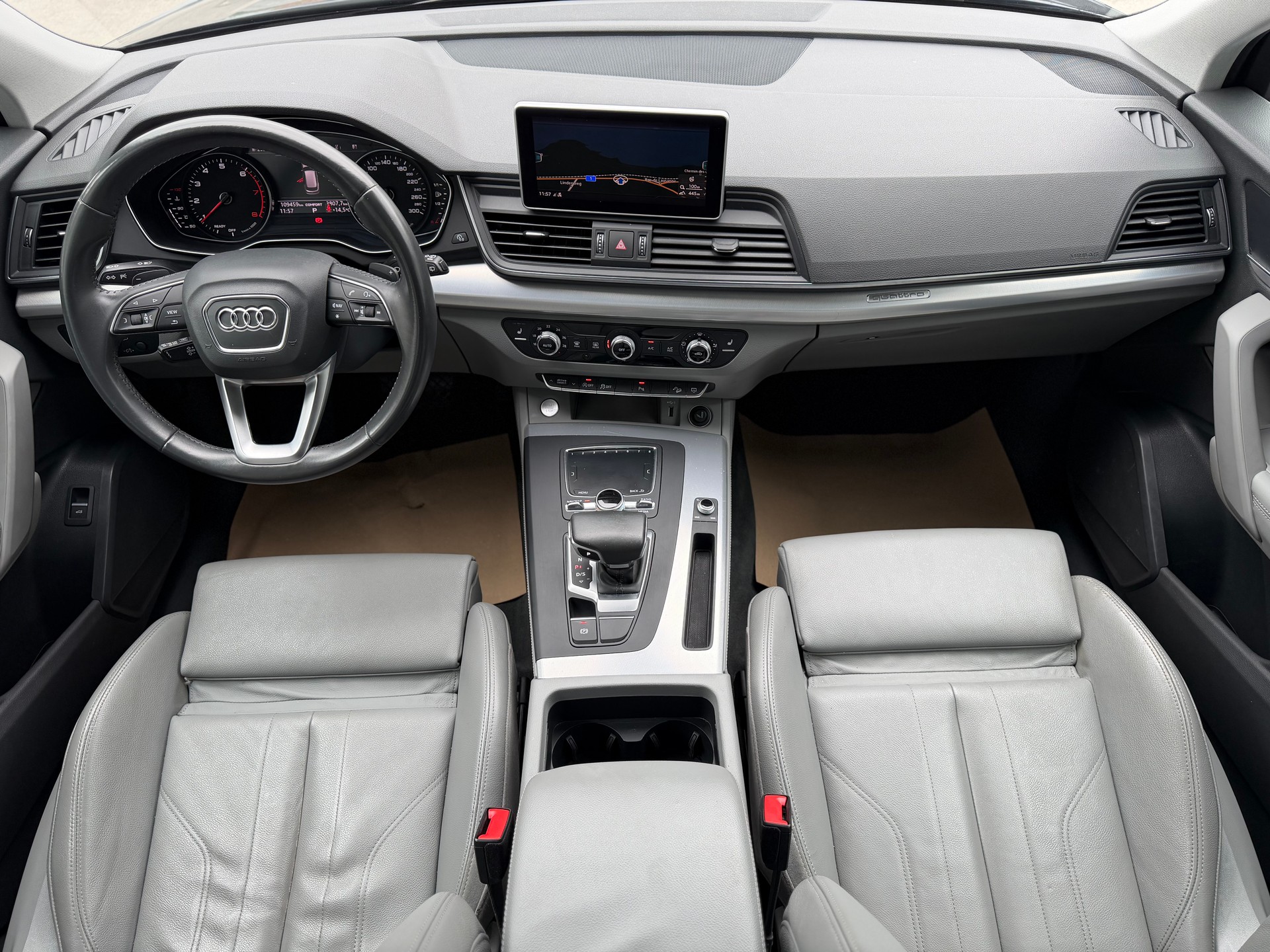 AUDI Q5 2.0 TFSI sport quattro S-tronic-image-12