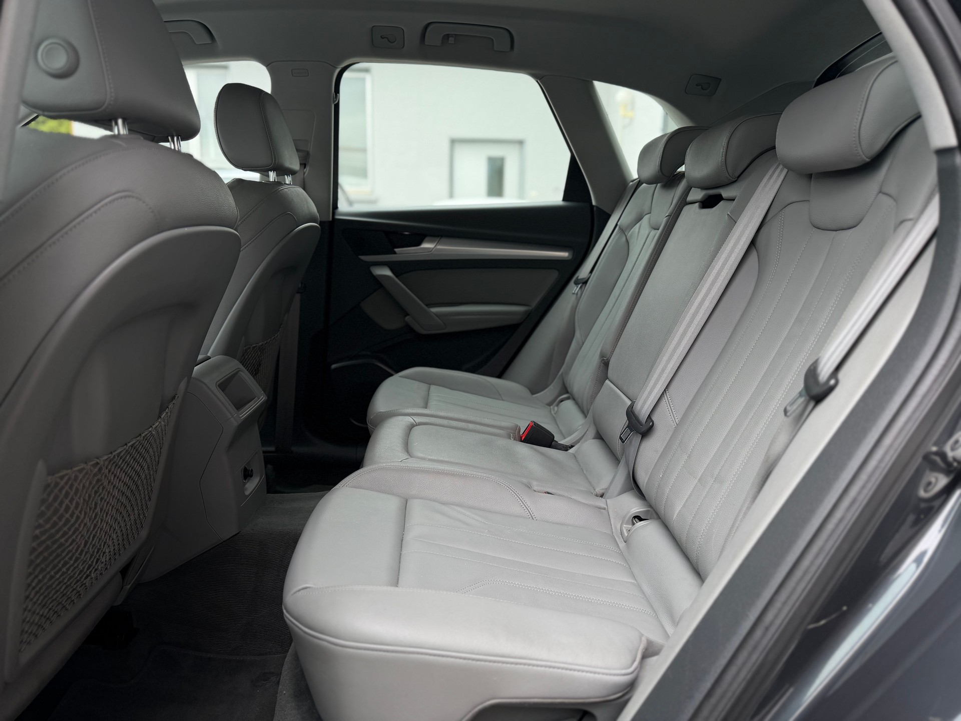 AUDI Q5 2.0 TFSI sport quattro S-tronic-image-11