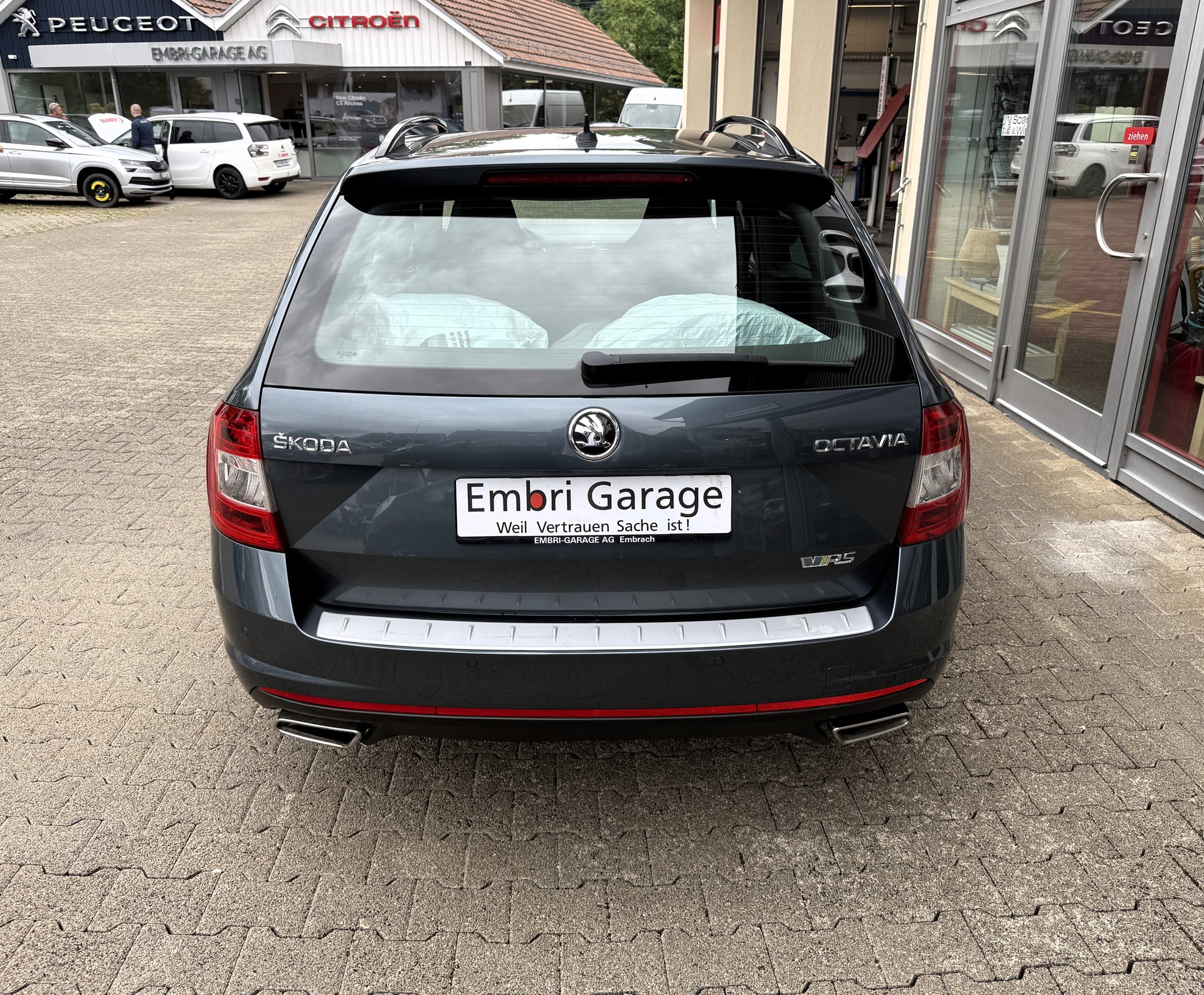 SKODA Octavia Combi 2.0 TDI RS 4x4 DSG-image-5