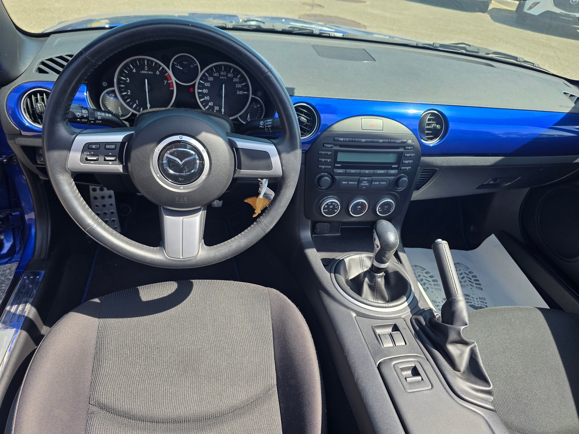 MAZDA MX-5 1.8i 16V Confort-image-5
